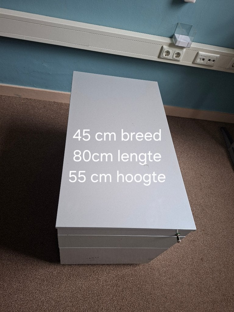 Goed werkende archiefkast met sleutel, Ophalen, Minder dan 50 cm, Gebruikt, 3 of 4 laden