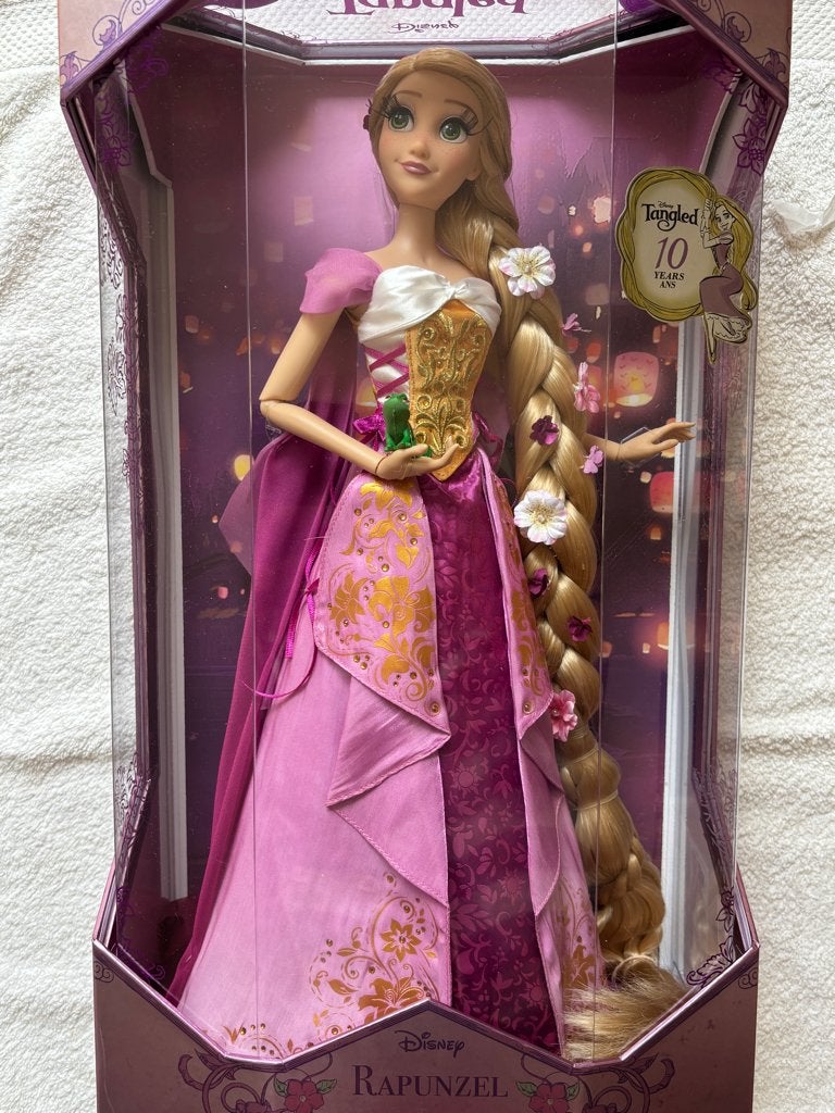 Disney Rapunzel Limited Edition Doll, Verzamelen, Poppen, Ophalen of Verzenden, Nieuw, Pop