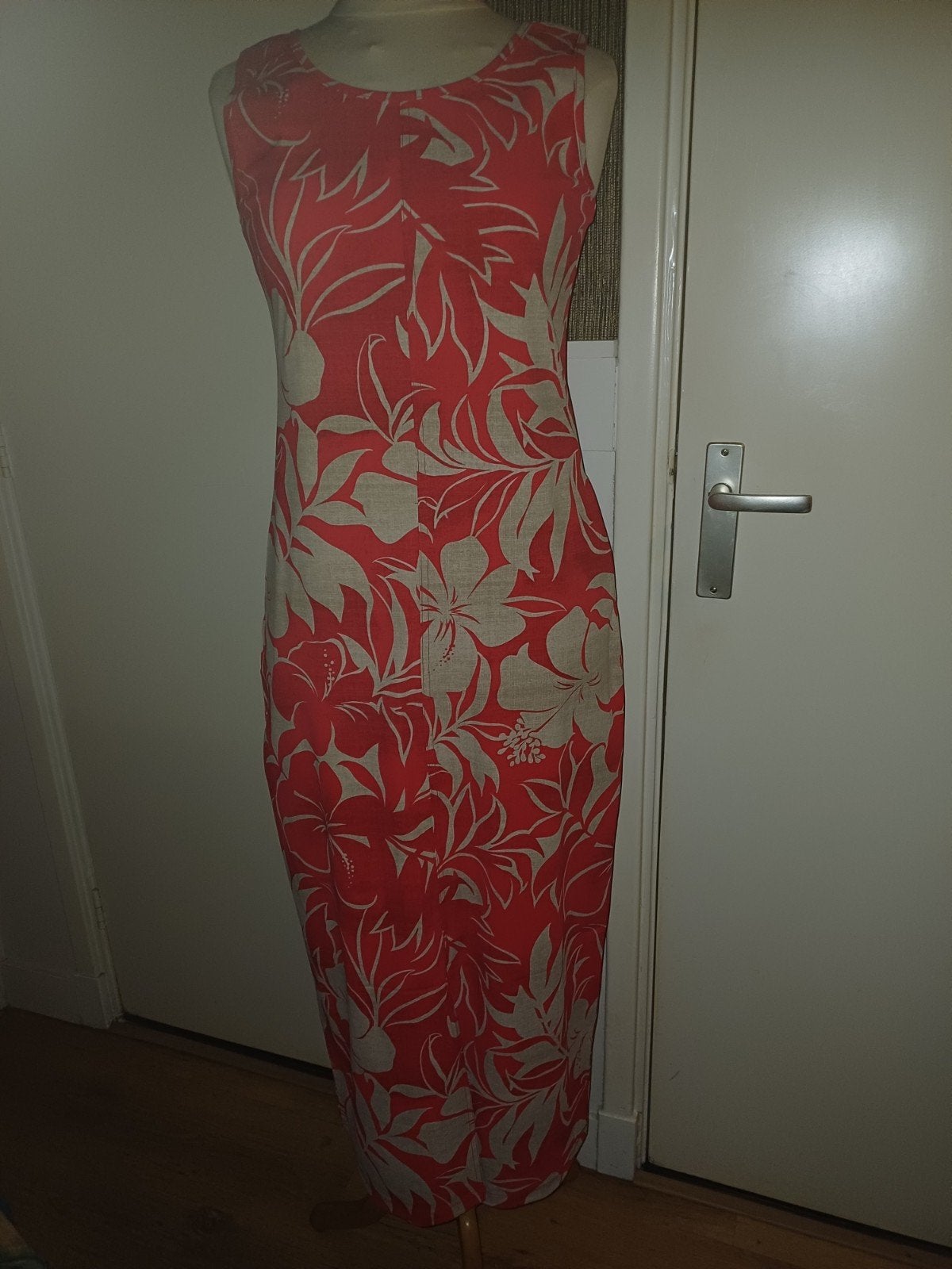 Mi Piace Mouwloze Lange Jurk - Rode Tropical Hibiscus Print, Mi Piace, Maat 46/48 (XL) of groter, Onbekend, Nieuw
