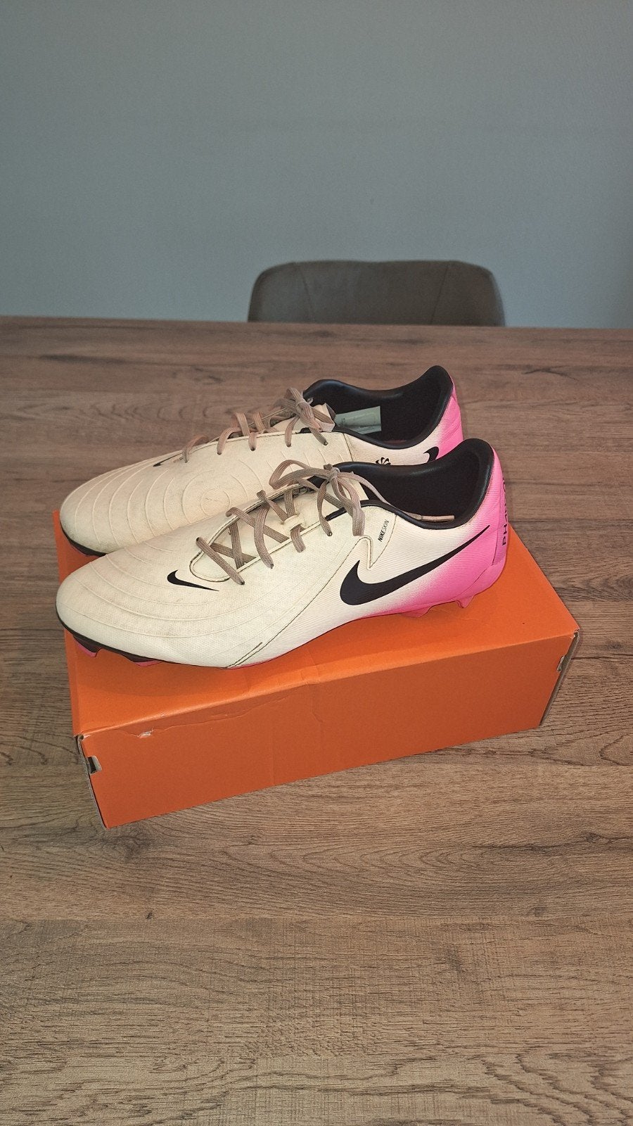 Nike Phantom voetbalschoenen - Maat 45, Sport en Fitness, Voetbal, Gebruikt, Maat XS of kleiner, Schoenen, Ophalen of Verzenden
