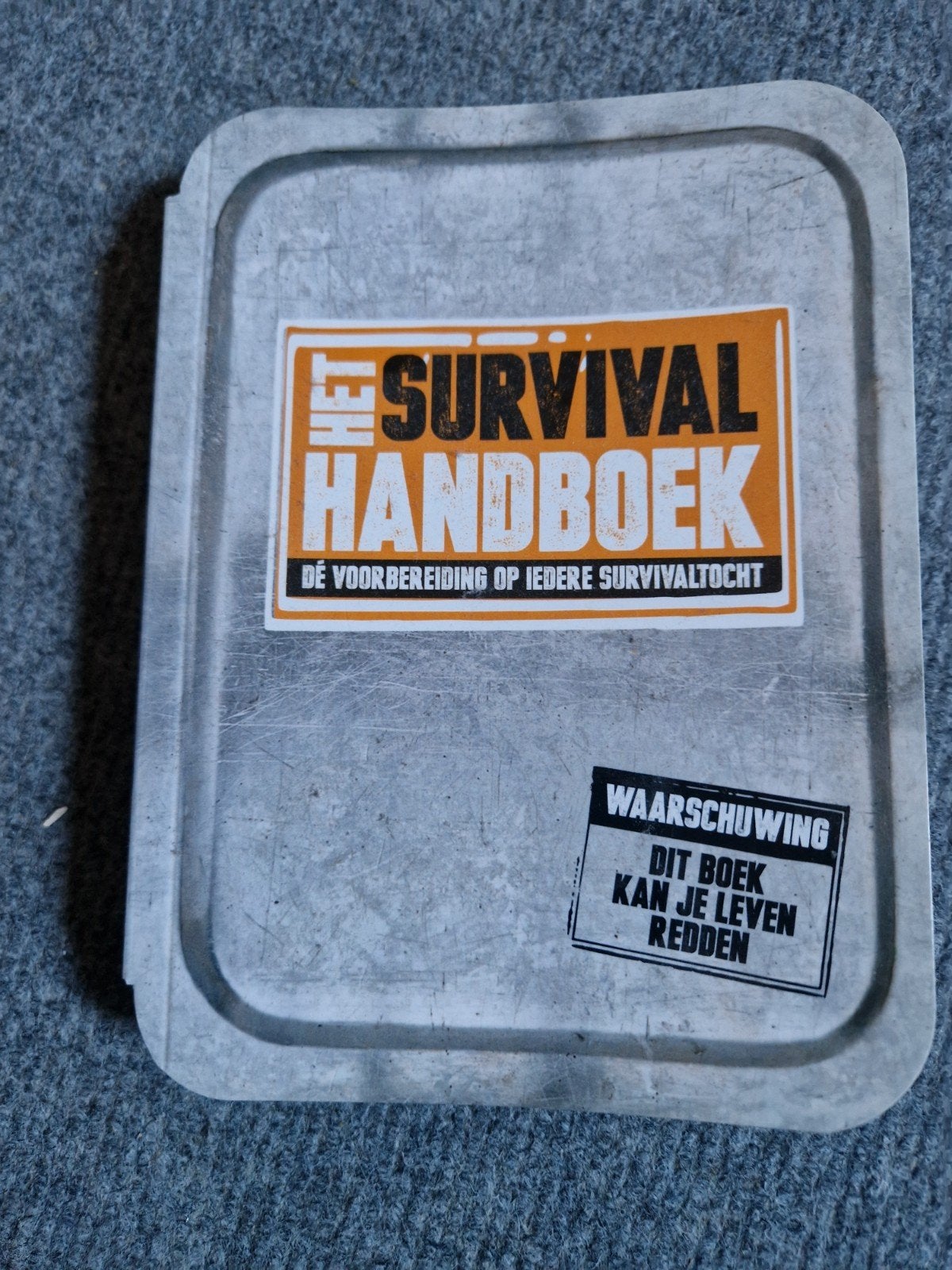 Colin Towell - Het Survival Handboek + Mess Tin, Verzenden, Zo goed als nieuw, Colin Towell, Watersport en Hengelsport
