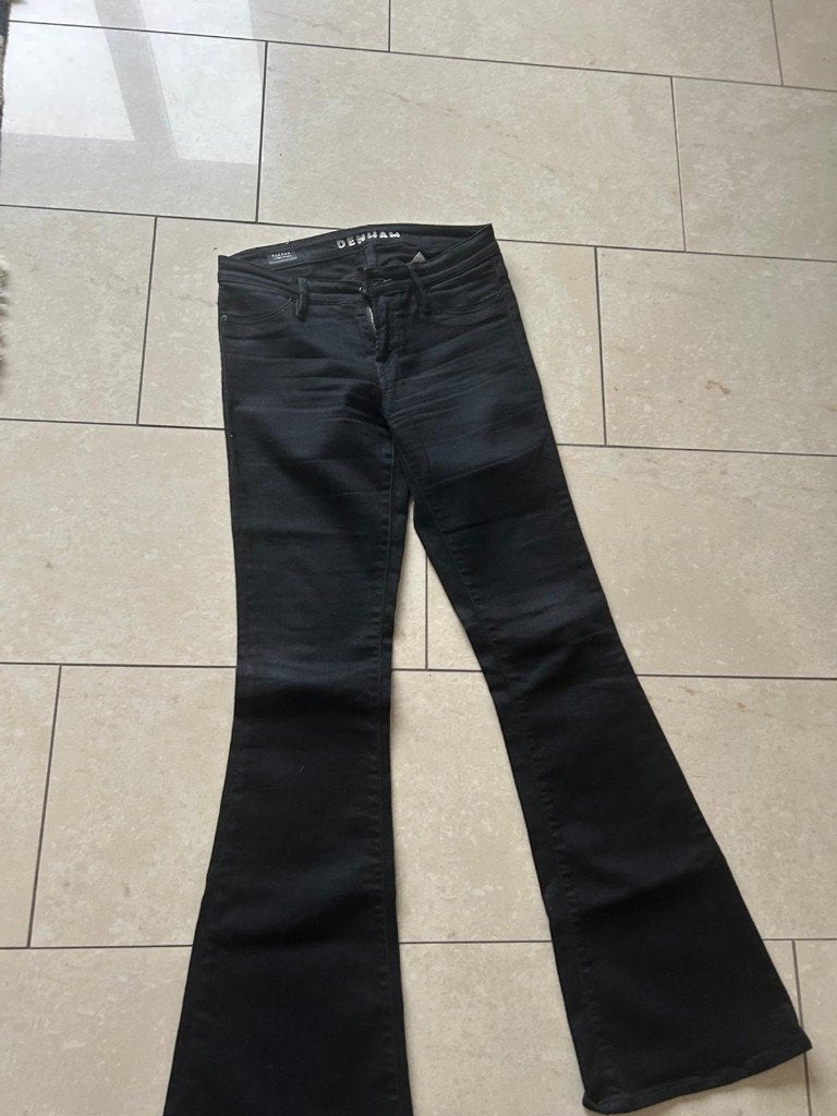 kastopruiming jeans spijkerbroek DENHAM flare  w 28, l 30, Maat 38/40 (M), Denham, Zwart, Ophalen of Verzenden