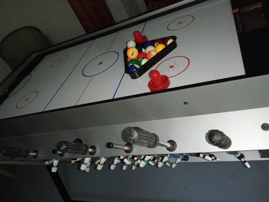 3-in-1 Draaiende Speltafel: Airhockey - Tafelvoetbal, Ophalen, Gebruikt