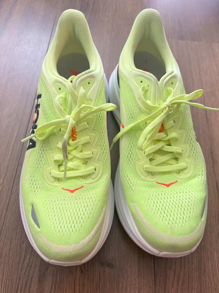 Hardloopschoenen hoka bondi 9 maat 44 2/3, Overige merken, Hardloopschoenen, Ophalen of Verzenden, Zo goed als nieuw
