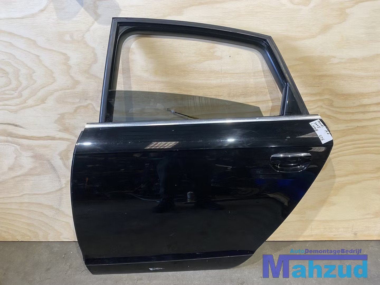 AUDI A6 C6 Zwart LY9B Links achter deur portier 04-11, Gebruikt, Deur, AUDI AG, Auto-Union-Strasse 1
85045  Ingolstadt, DE