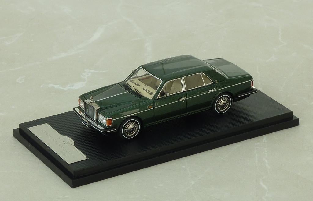 schaal 1-64 1994 Rolls Royce Silver Spur III (British green), Ophalen of Verzenden, Nieuw, Auto