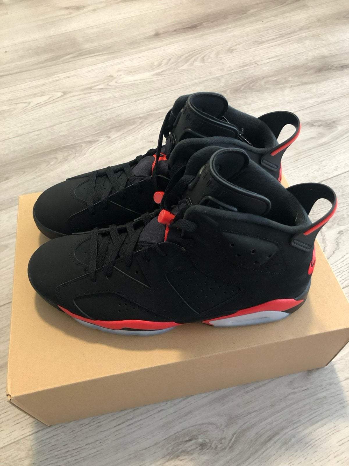 Air Jordan 6 Retro Black & Red- Nieuw, Nieuw, Ophalen of Verzenden, Sportschoenen, Zwart