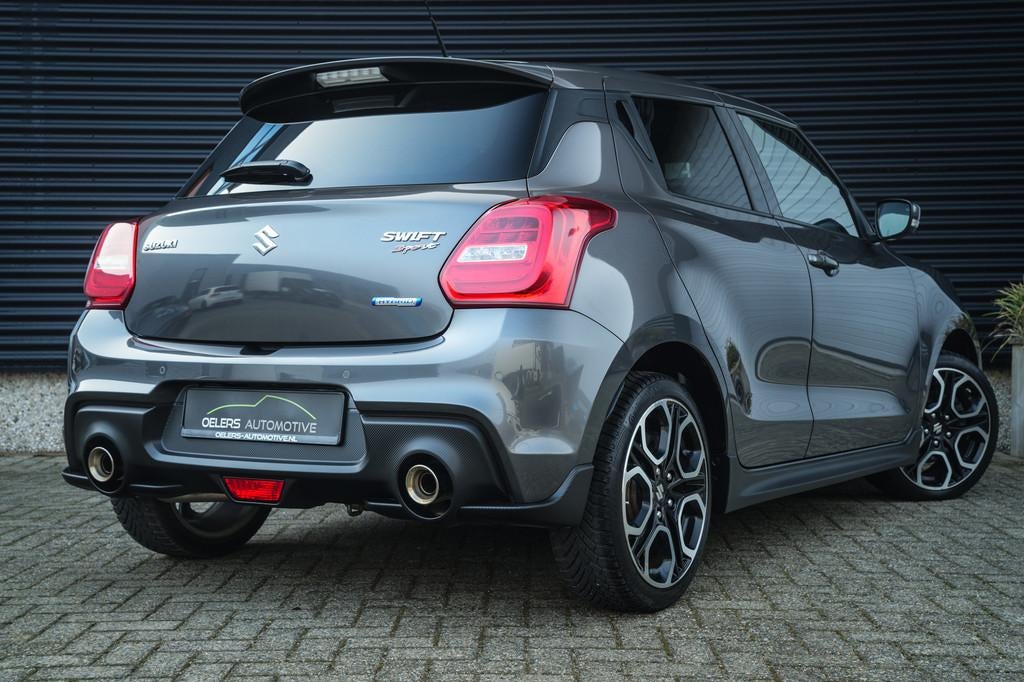 Suzuki Swift 1.4 Sport Smart Hybrid | ACC | CC | Navi | CarP, Voorwielaandrijving, Gebruikt, Zwart, 4 cilinders