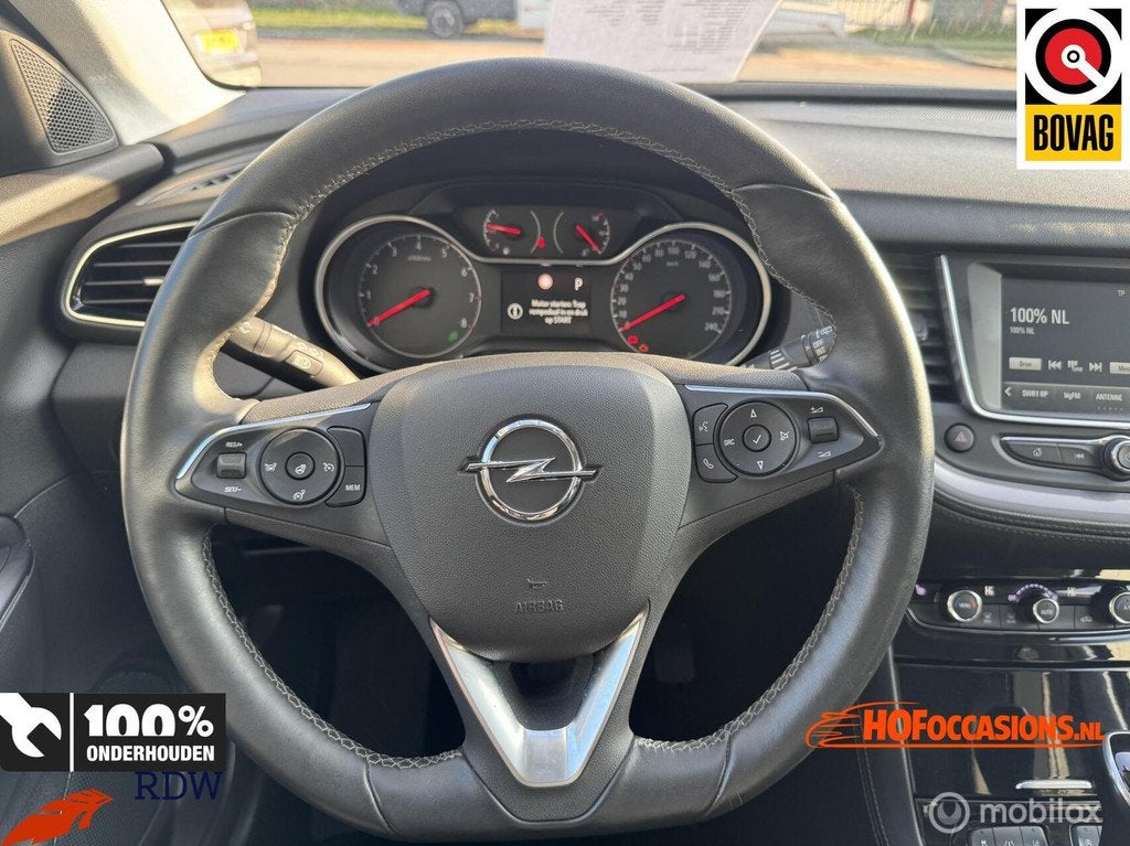 Opel Grandland X 1.6 Turbo Ultimate AUTOMAAT/LEDER/CARPLAY, Auto's, Opel, Zwart, 4 cilinders, Leder en Stof, Zwart