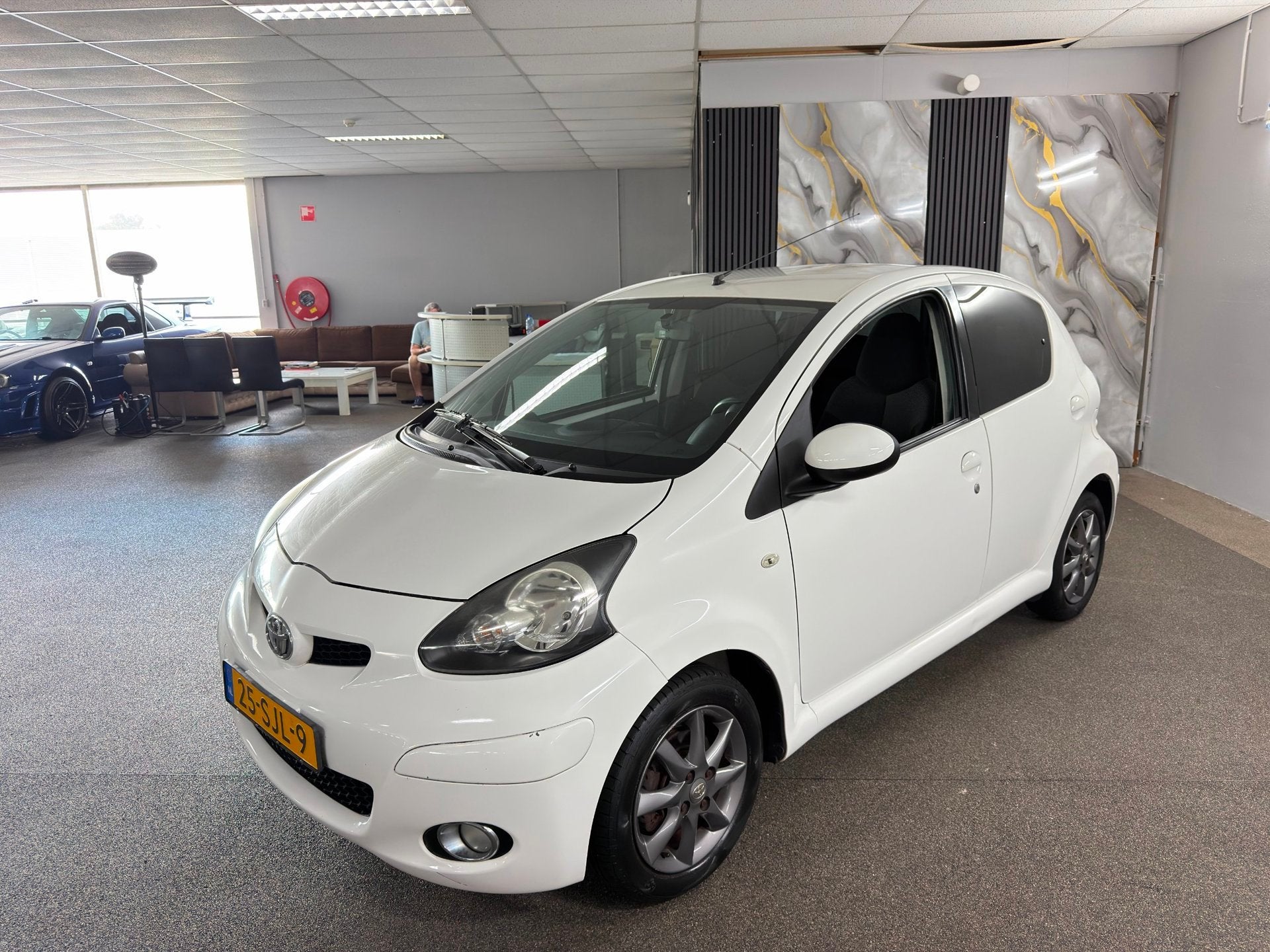 Toyota Aygo 1.0-12V Dynamic Navigator,Airco,E-Ramen,Navigati, Voorwielaandrijving, Euro 5, Stof, Gebruikt