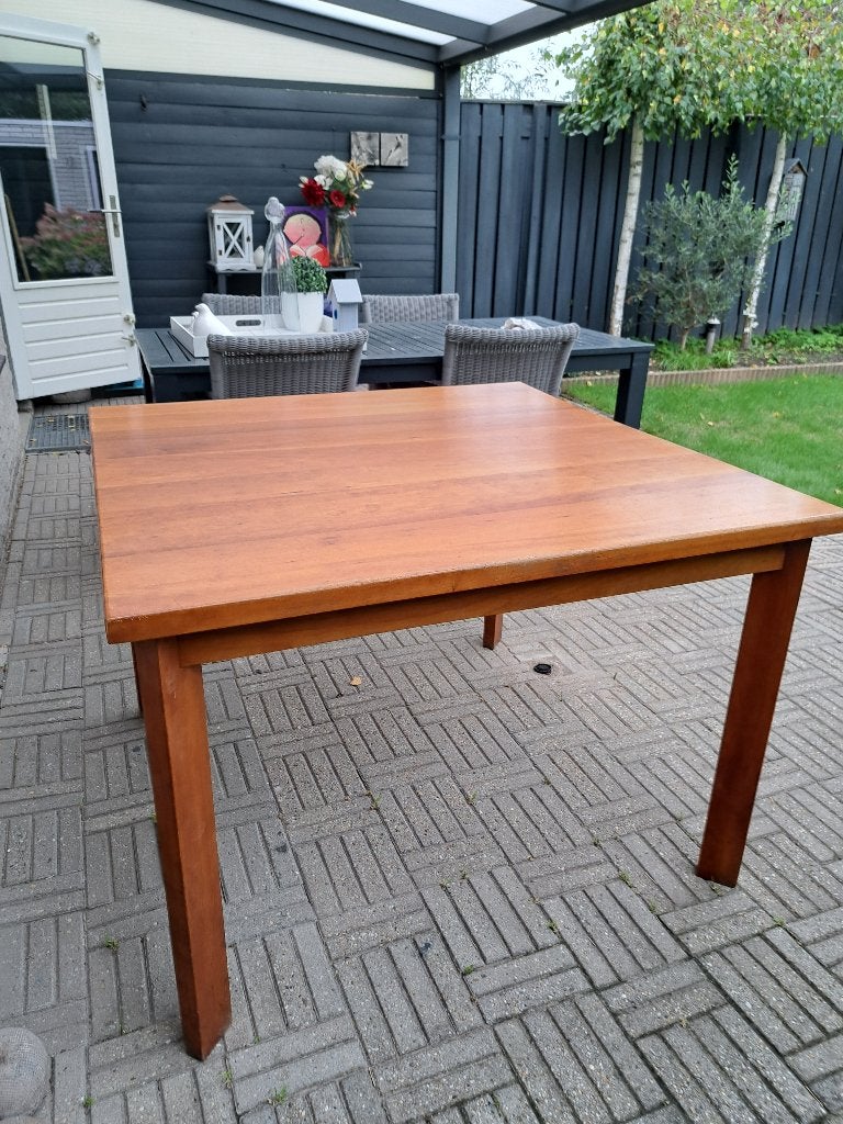 Vintage eettafel uitschuifbaar, Huis en Inrichting, Ophalen, Gebruikt, Vijf personen of meer, 100 tot 150 cm