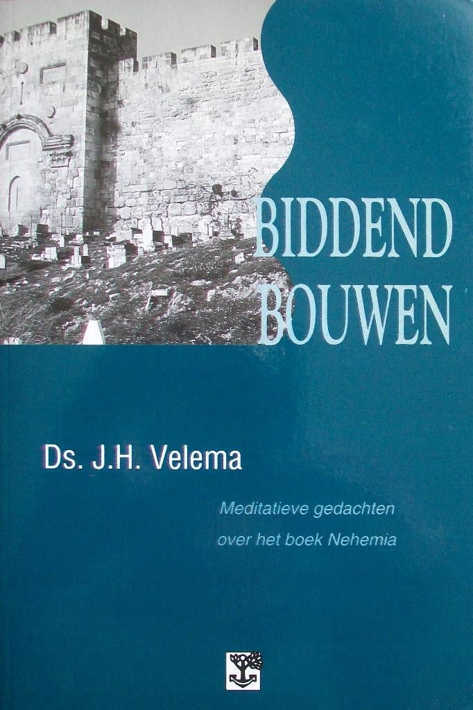 ds. J.H. Velema - Biddend bouwen (Nehemia), Ophalen of Verzenden, Gelezen, Christendom | Katholiek