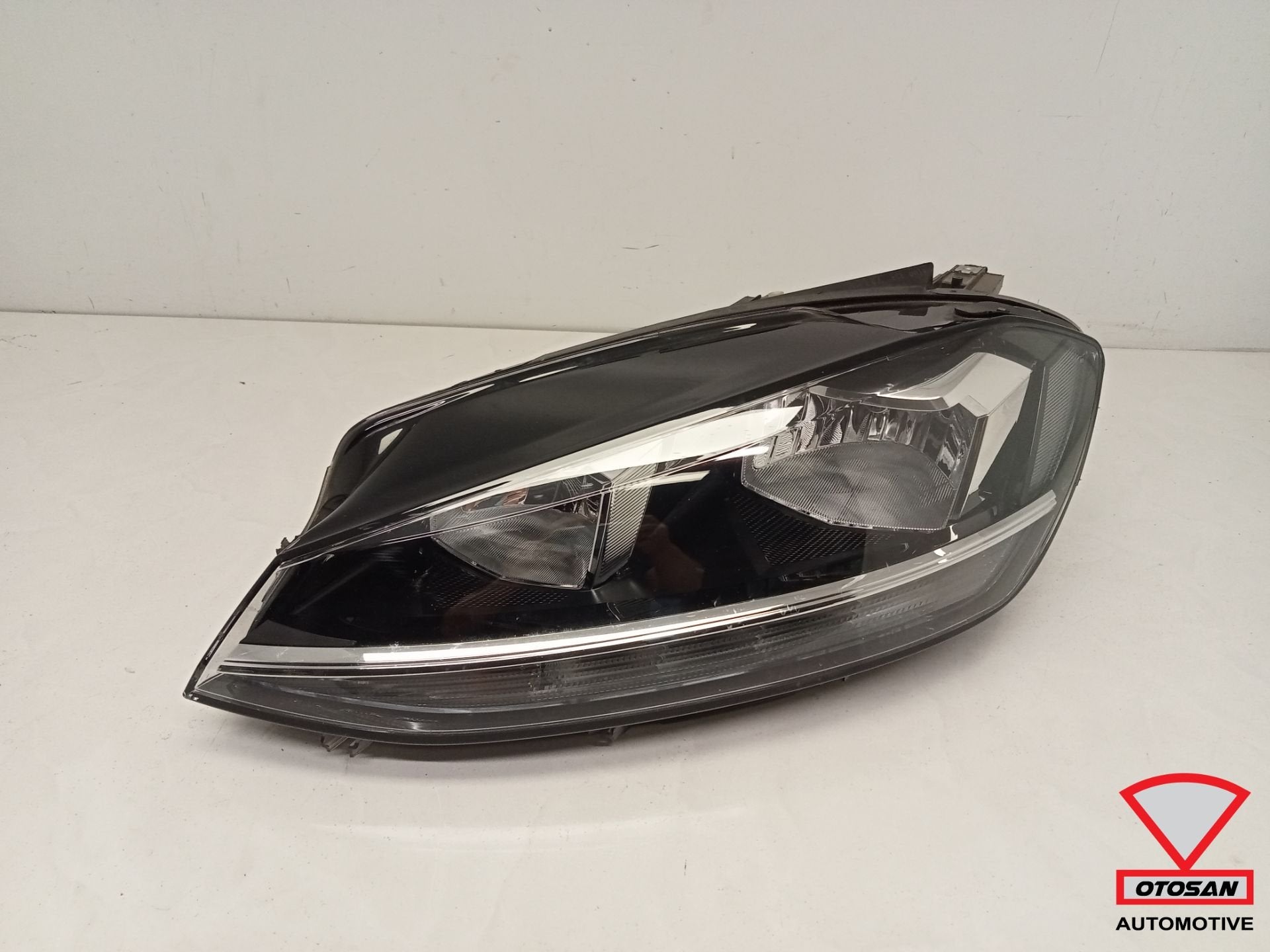 VW Golf 7,5 Koplamp Links Voor Origineel! Facelift 2017+ Def, Gebruikt, Volkswagen, Volkswagen AG, Berliner Ring 2
38440  Wolfsburg, DE