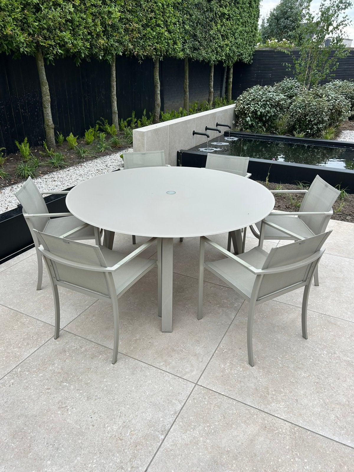Tuintafel en stoelen van Royal Botania, Tuin en Terras, Tuinsets en Loungesets, Ophalen, Gebruikt, Aluminium