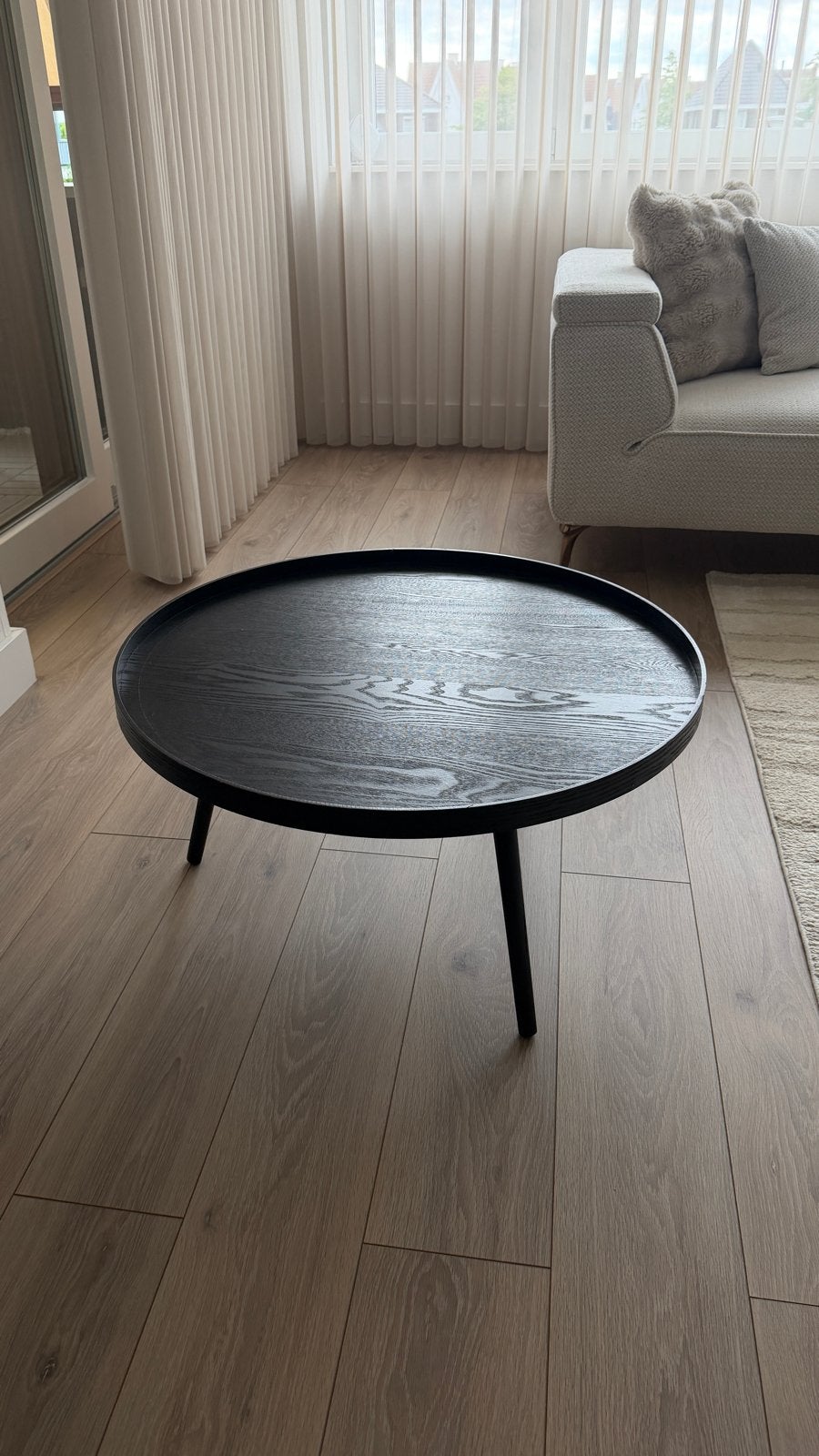 Woood tafel zwart met lichte gebruikssporen, Huis en Inrichting, Tafels | Salontafels, Ophalen, 50 – 75, Gebruikt, Rond