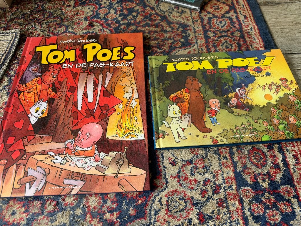 Tom Poes en de Pas-kaart - 2x Stripboek Dick Matena, Boeken, Meerdere stripboeken, Ophalen of Verzenden, Nieuw, Uitgeverij Personalia.