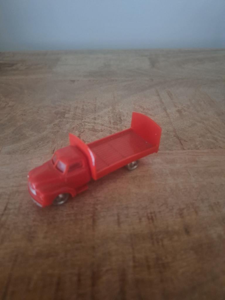 Lego modelvrachtwagen plus pompstation en straatlantaarns, Lego, Gebruikt, Overige typen, Ophalen of Verzenden