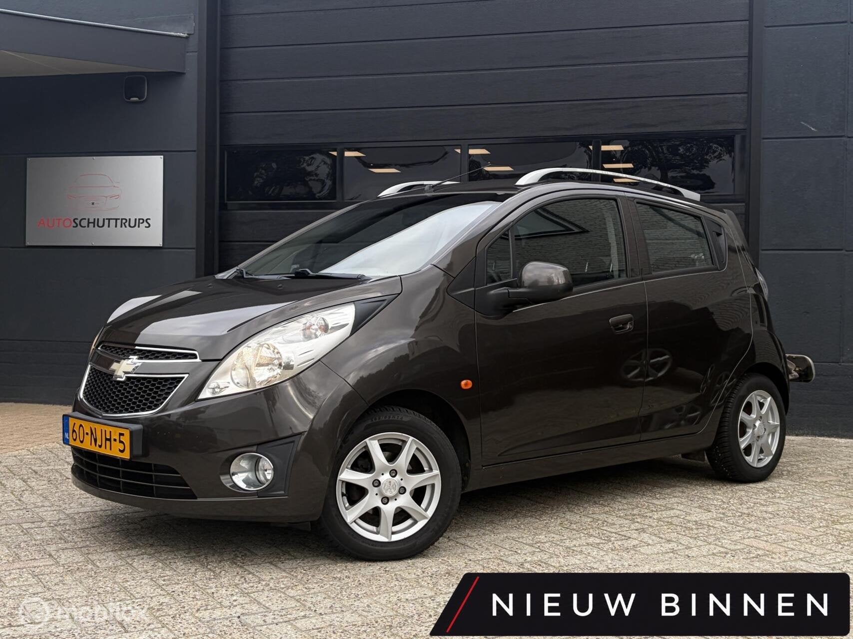 Chevrolet Spark 1.0 16V LS SLECHTS 64.000 KM NAP / AIRCO / G, Auto's, Voorwielaandrijving, Gebruikt, 4 cilinders, Bruin