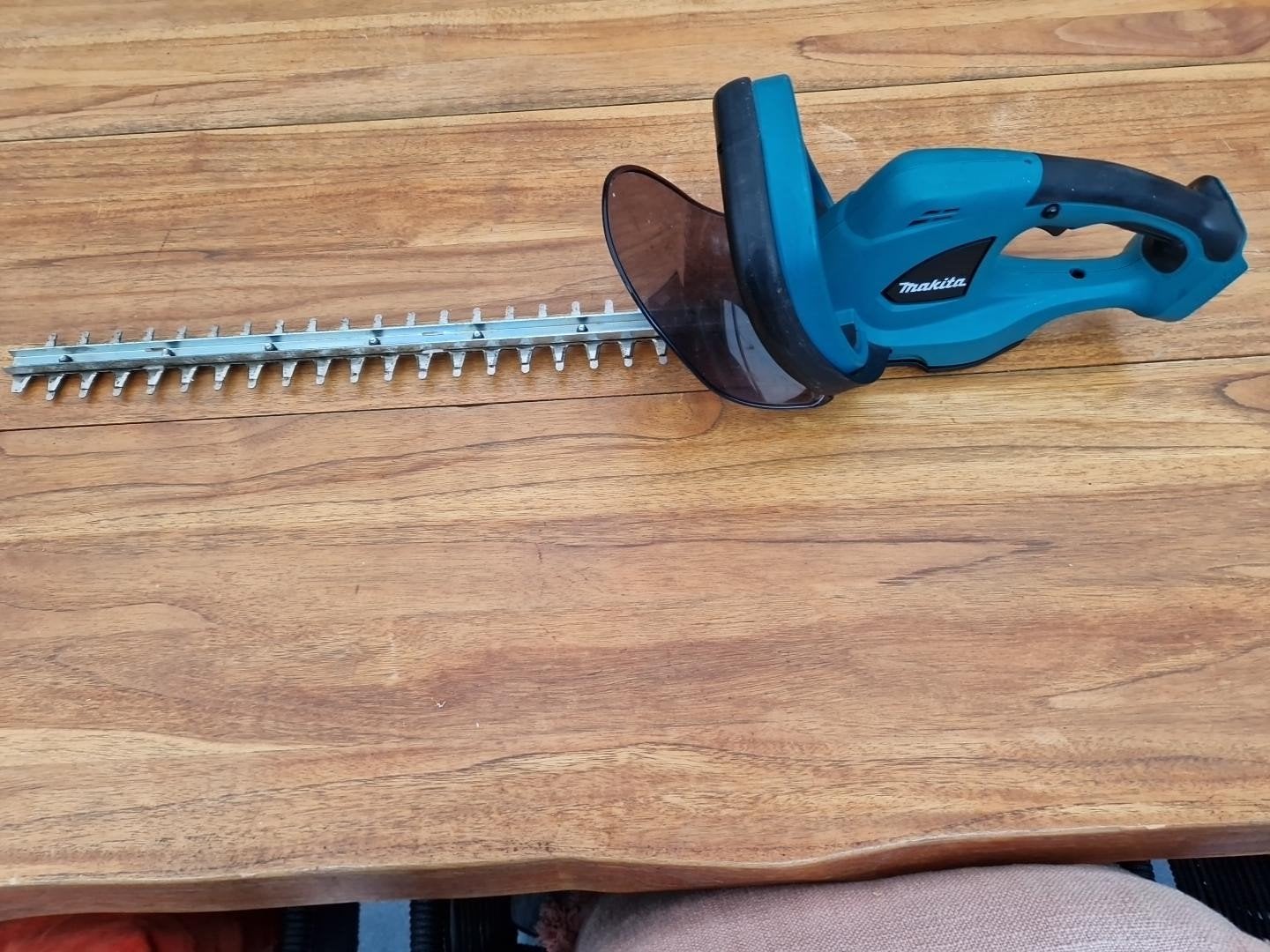 Makita BUH521 heggenschaar 52 cm – 14,4V, Tuin en Terras, Heggenscharen, Ophalen, Gebruikt, Accu