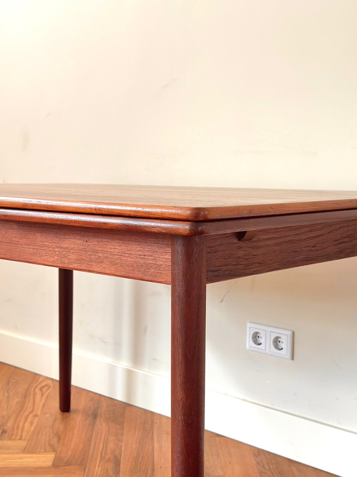 Vintage eettafel uitschuifbaar Deens Design jaren 50/60/70, Ophalen, Gebruikt, Teakhout, 200 cm of meer