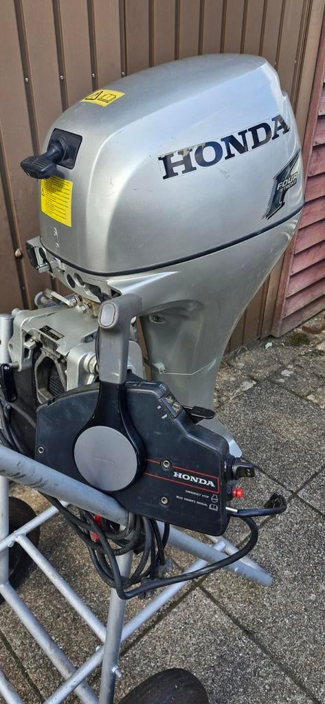 Diverse buitenboordmotoren. Honda, tohatsu, yamaha.  etc, Watersport en Boten, Buiten- en Binnenboordmotoren, Ophalen, 10 tot 30 pk