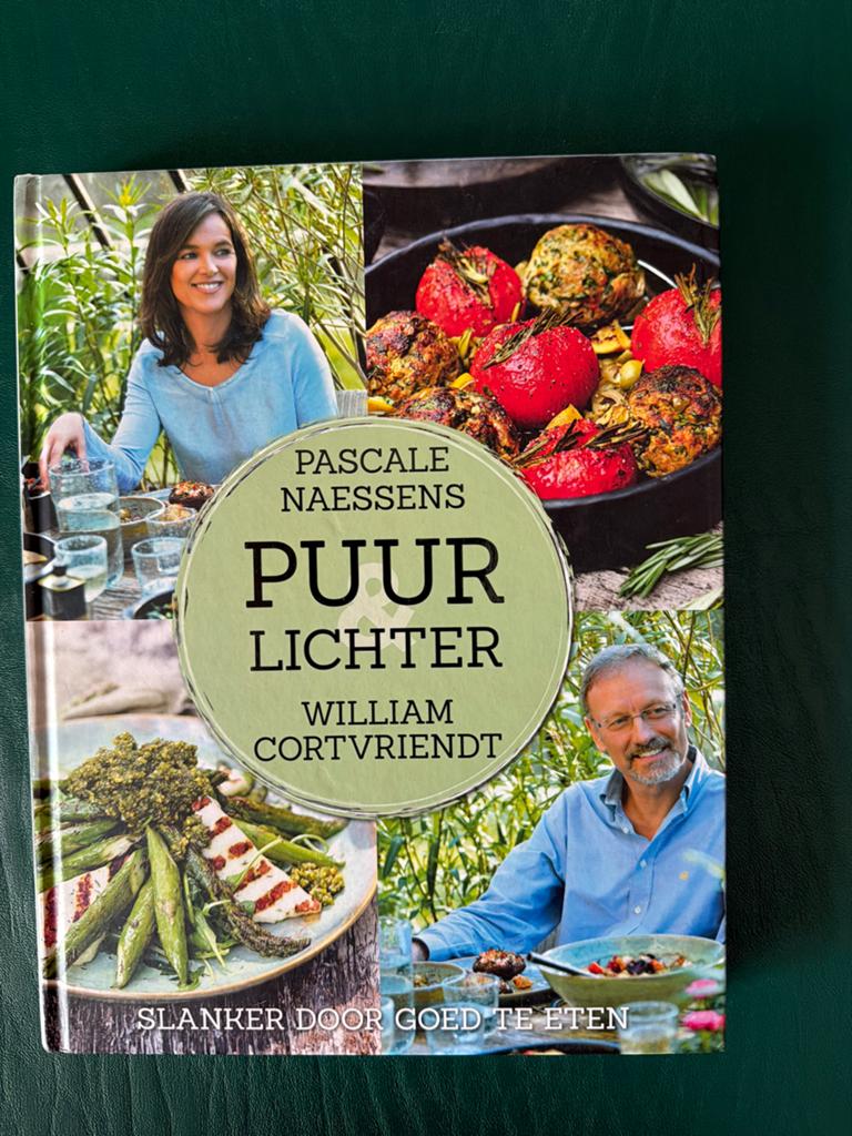 Puur Lichter - Pascale Naessens & William Cortvriendt, Hoofdgerechten, Ophalen of Verzenden, Zo goed als nieuw, Gezond koken