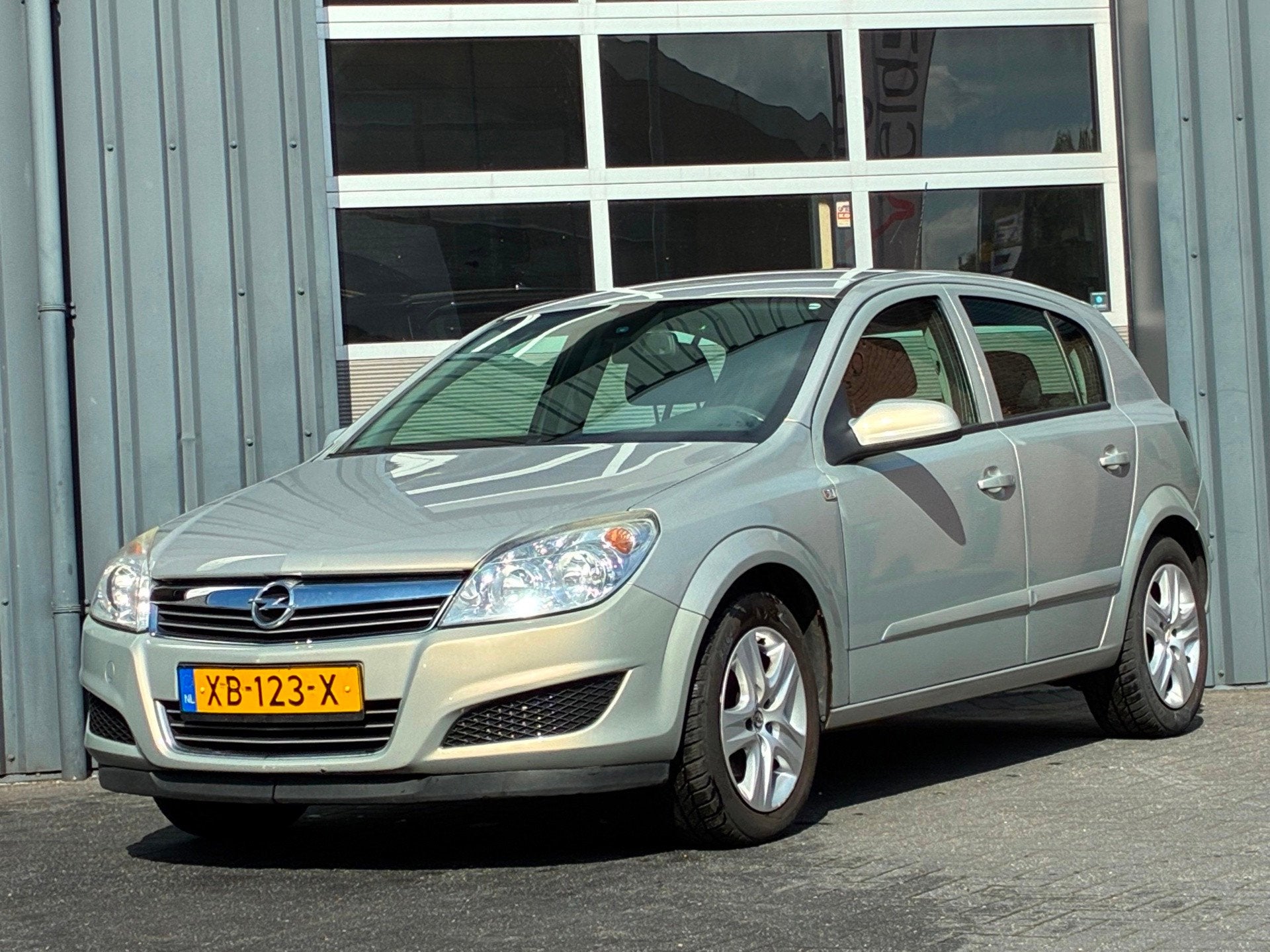 Opel Astra 1.4 Essentia Airco Lees Tekst!, Gebruikt, 4 cilinders, 49 €/maand, 615 kg