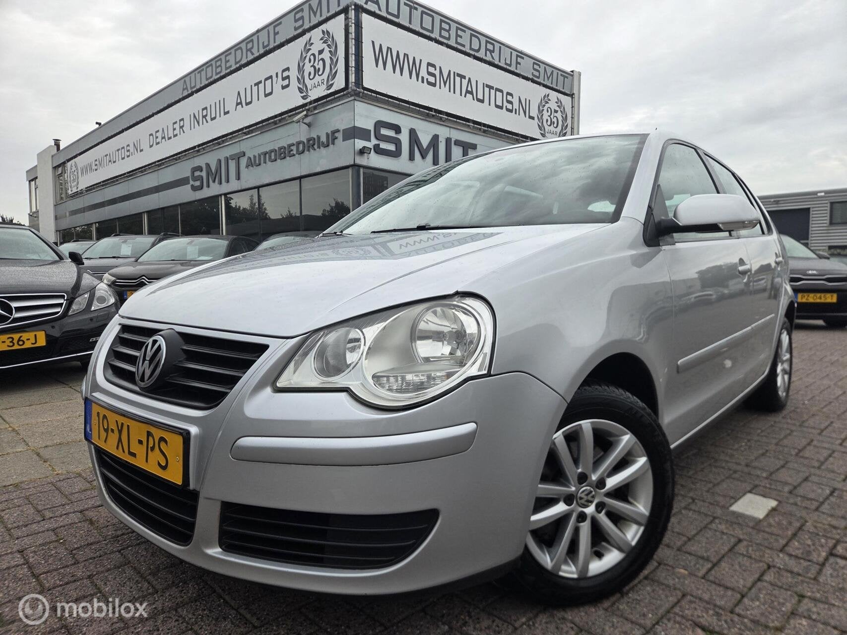 Volkswagen Polo 1.2-12V Comfortline 5DRS/AC/LMV, Voorwielaandrijving, Stof, Zwart, 540 kg