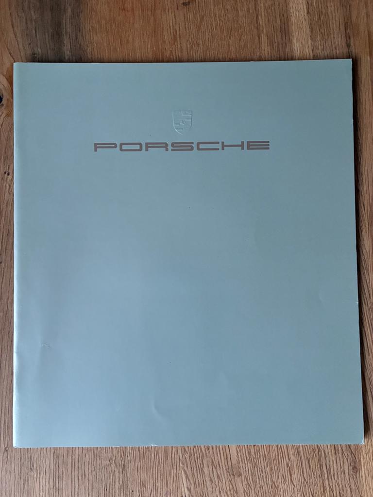 Porsche programma brochure 9/83 met 911 924 944 928, Boeken, Ophalen of Verzenden, Zo goed als nieuw, Porsche