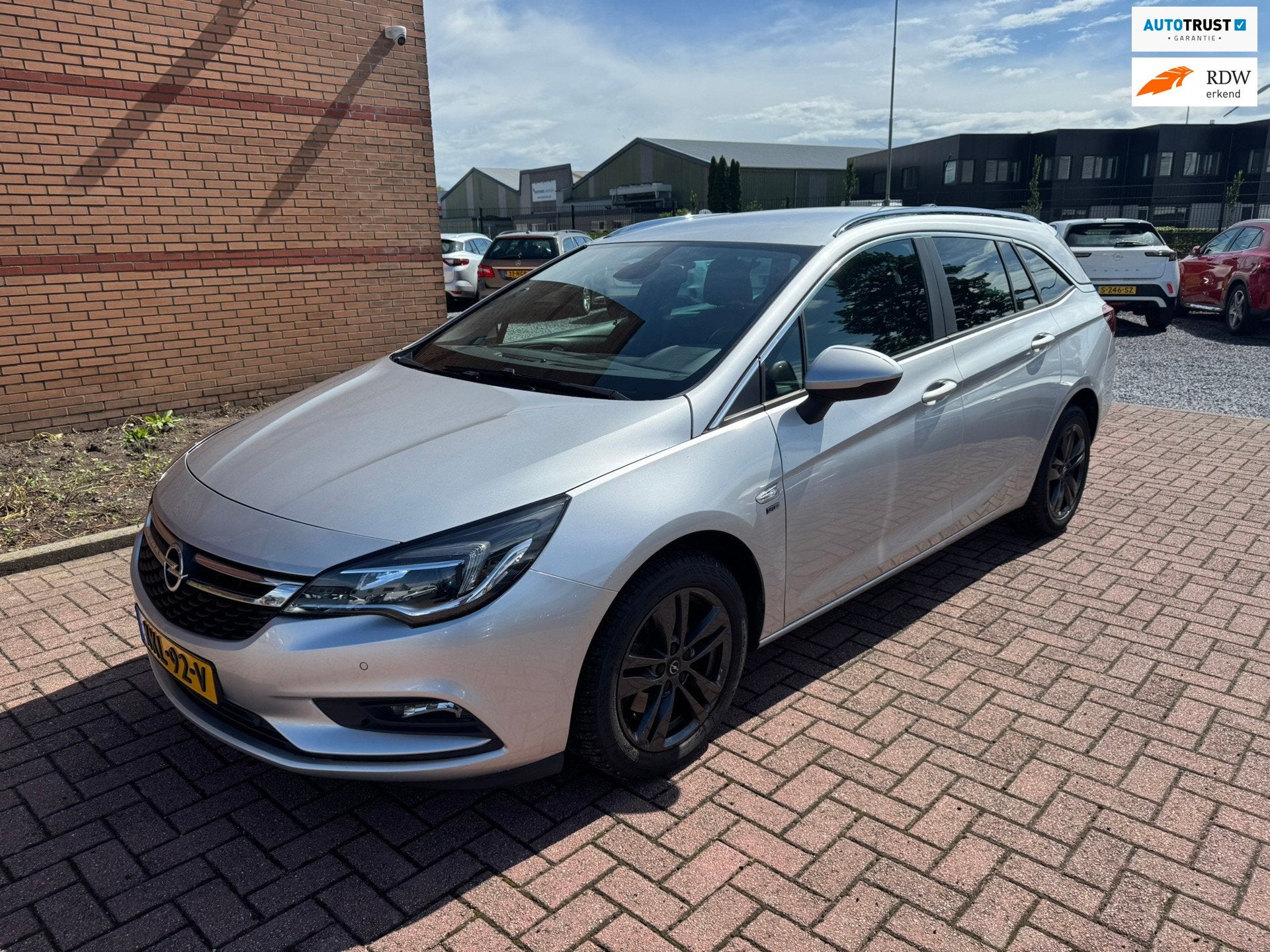 Opel ASTRA SPORTS TOURER 1.6 CDTI Business Executive Euro 6, Auto's, Opel, Dealer onderhouden, Gebruikt, 4 cilinders, Origineel Nederlands