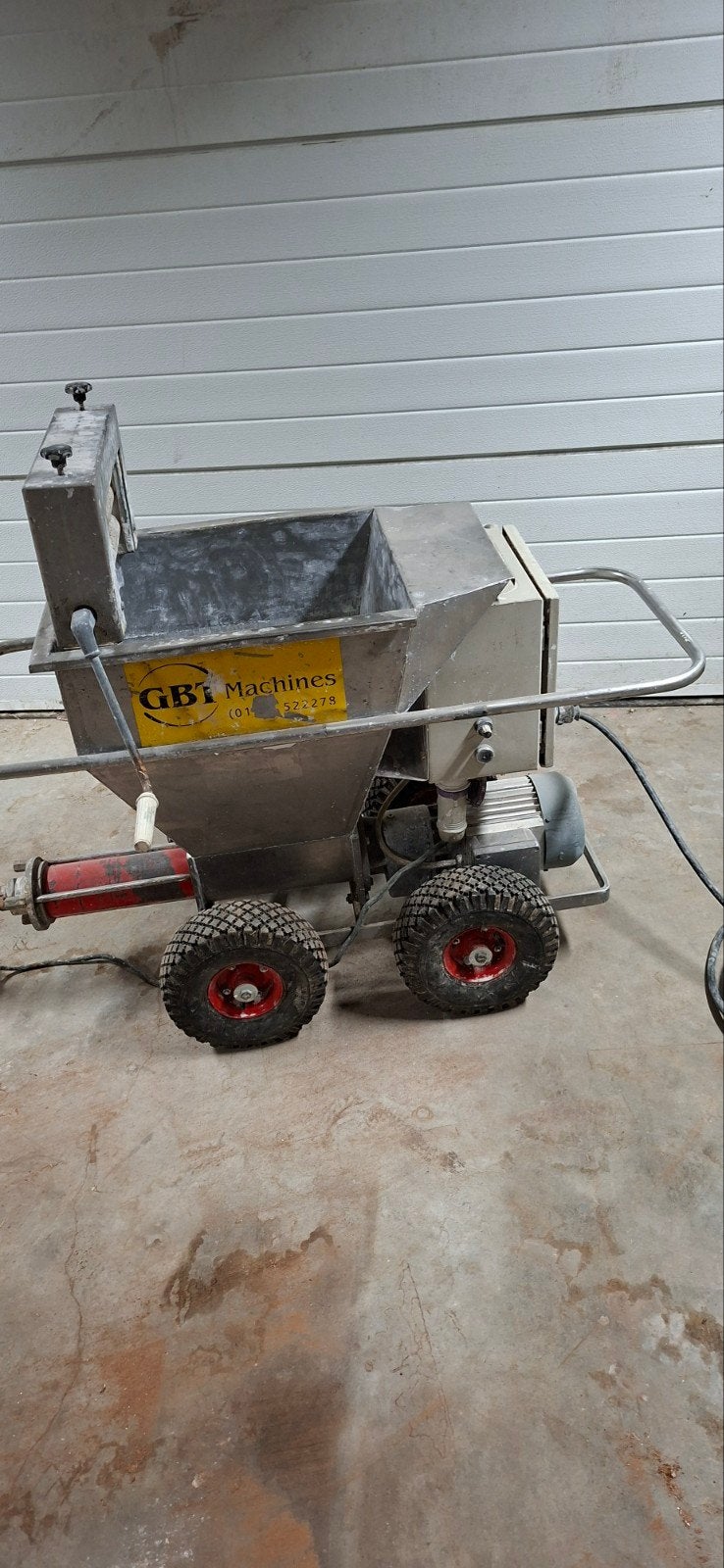 spackspuit/ dunpleister  machine, Ophalen