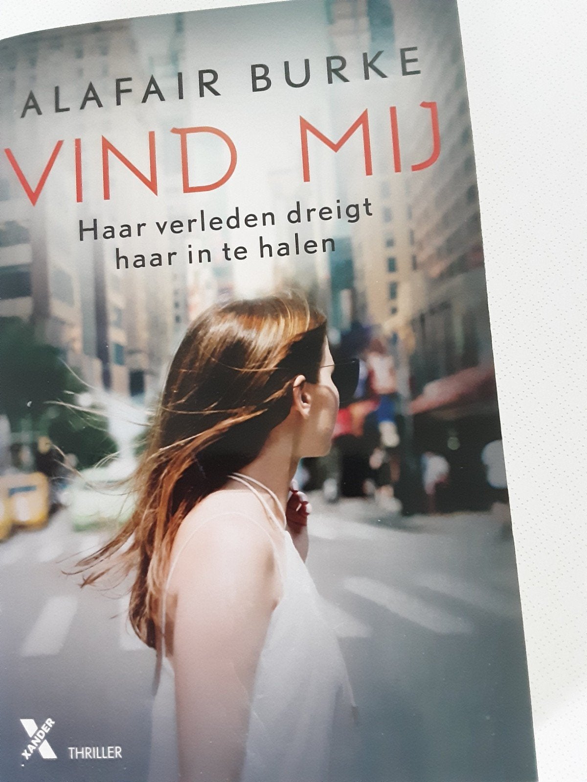 Alafair Burke / Vind mij in nieuwstaat SPANNEND!!!, Ophalen of Verzenden
