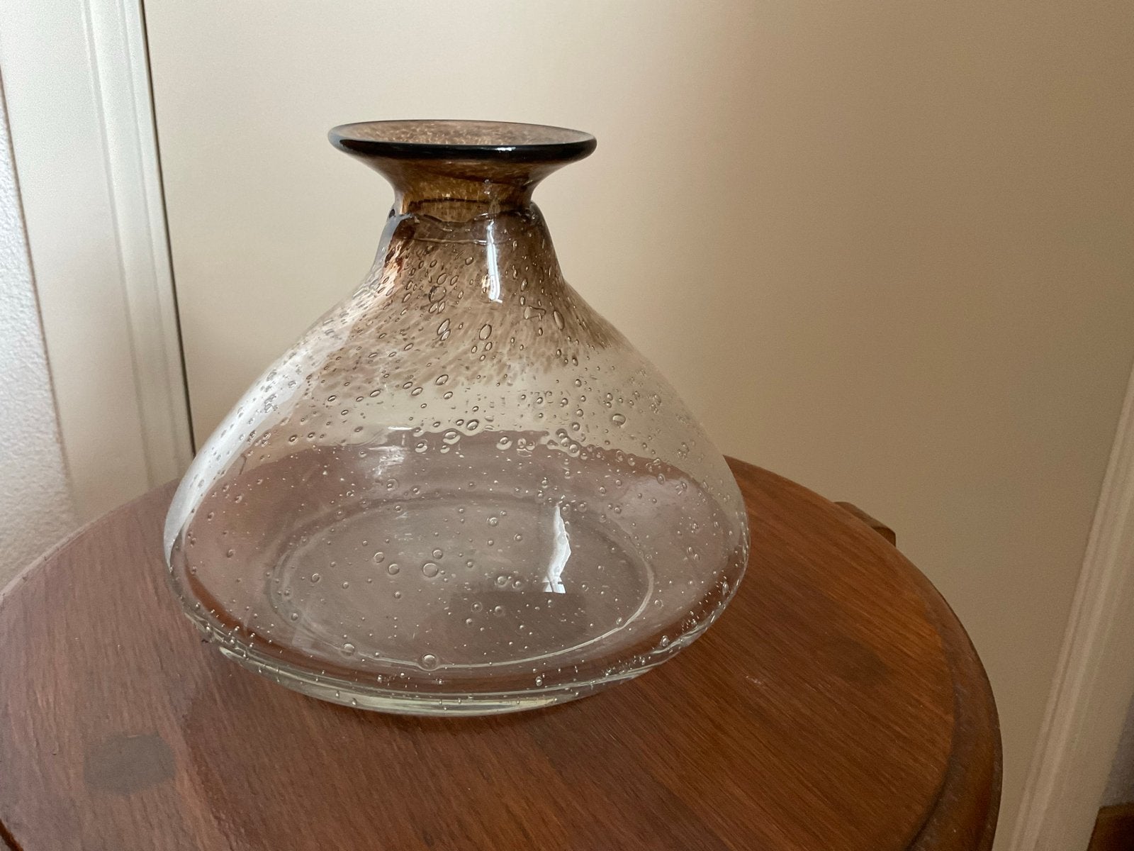 Oude vaas met luchtbelletjes, Murano-stijl, 12,5 cm hoog, Antiek en Kunst, Antiek | Vazen, Ophalen of Verzenden