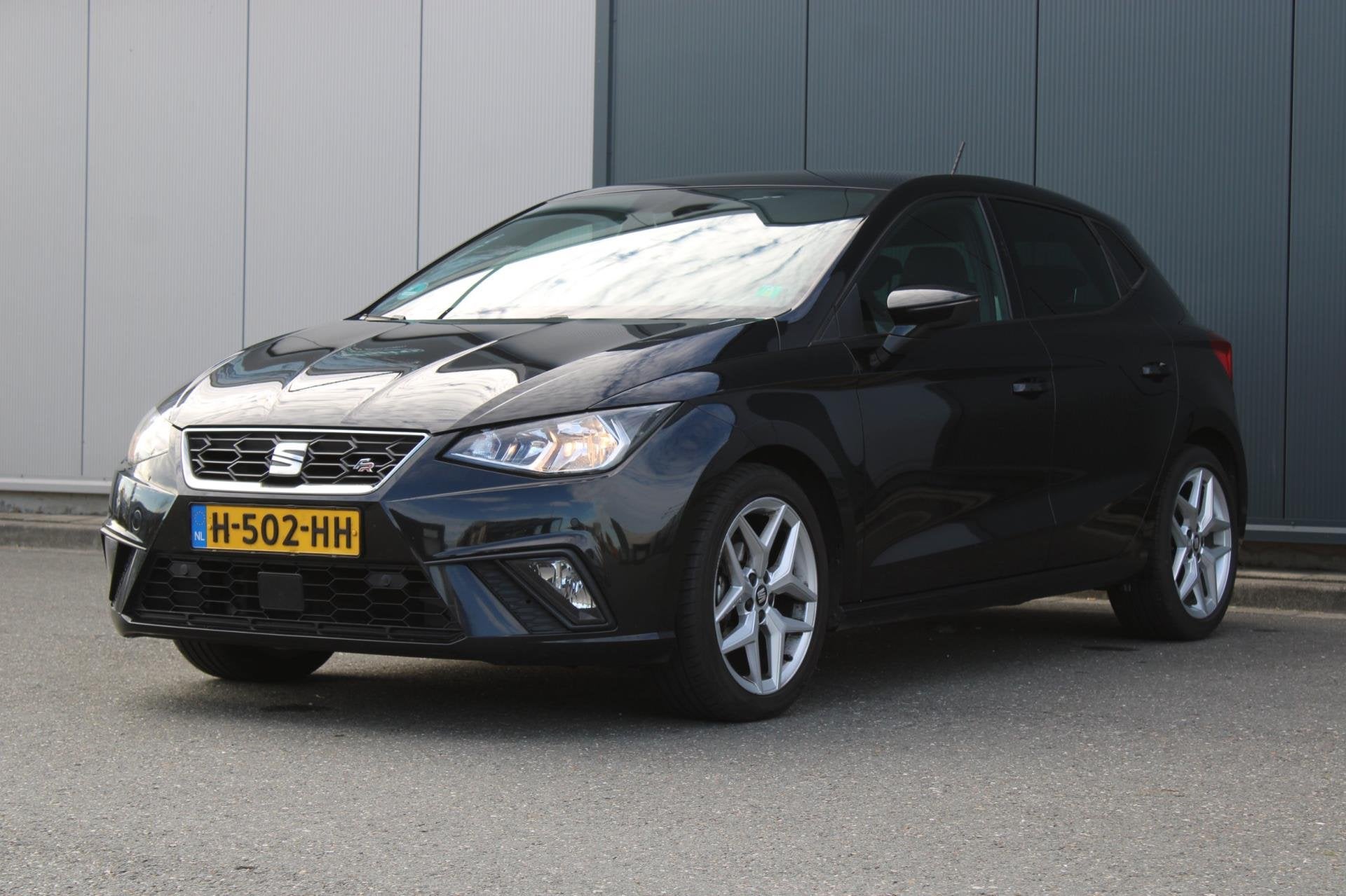 Seat Ibiza 1.0 TSI FR Business Intense, BTW, Camera, CarPlay, Voorwielaandrijving, Stof, 95 pk, Bedrijf