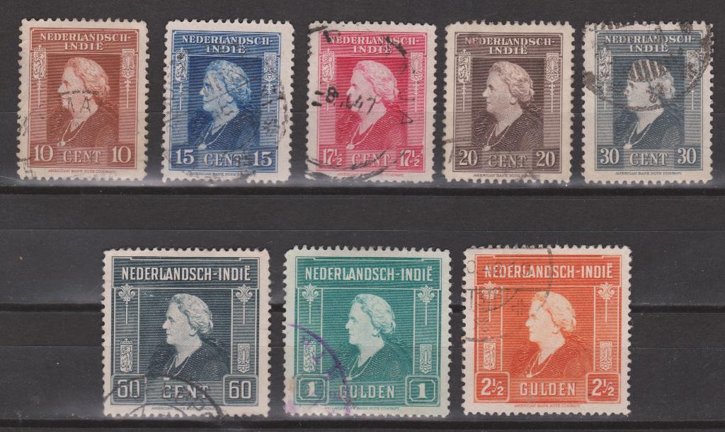 Nr 309 - 316 geb 1945 Wilhelmina ; Nederlands Indie 10% CW, Ophalen of Verzenden, Gestempeld, Nederlands-Indië