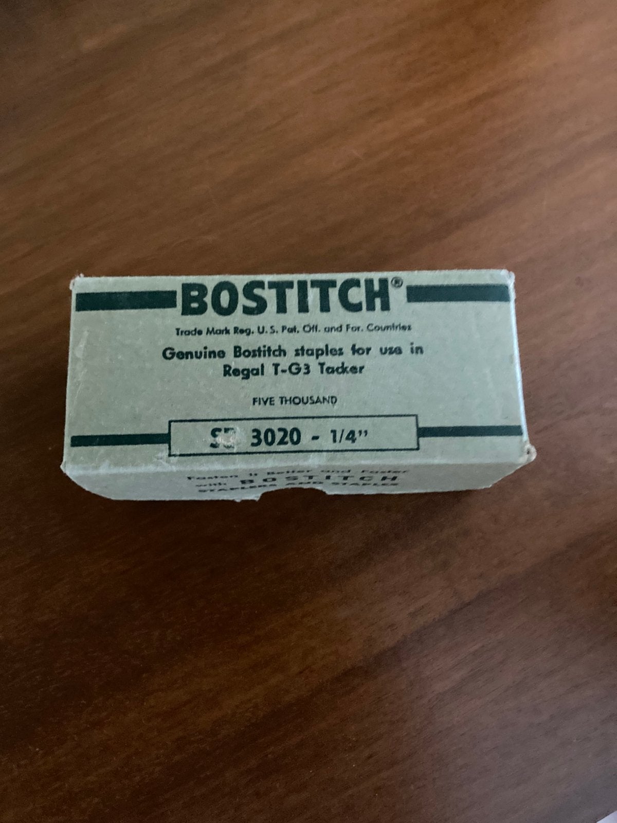 doos met vintage Bostitch SB 3020 nietjes, Ophalen of Verzenden