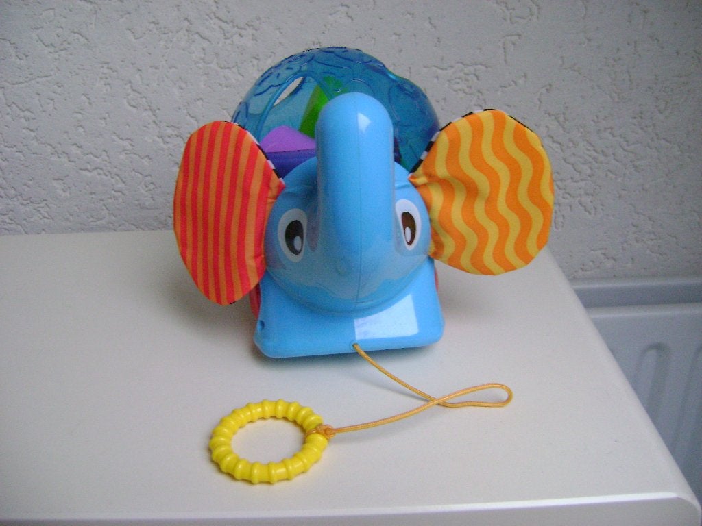 playgrovoortrek olifant met vormen ronddraaiende bal 6vormen, Kinderen en Baby's, Speelgoed | Babyspeelgoed, Ophalen of Verzenden