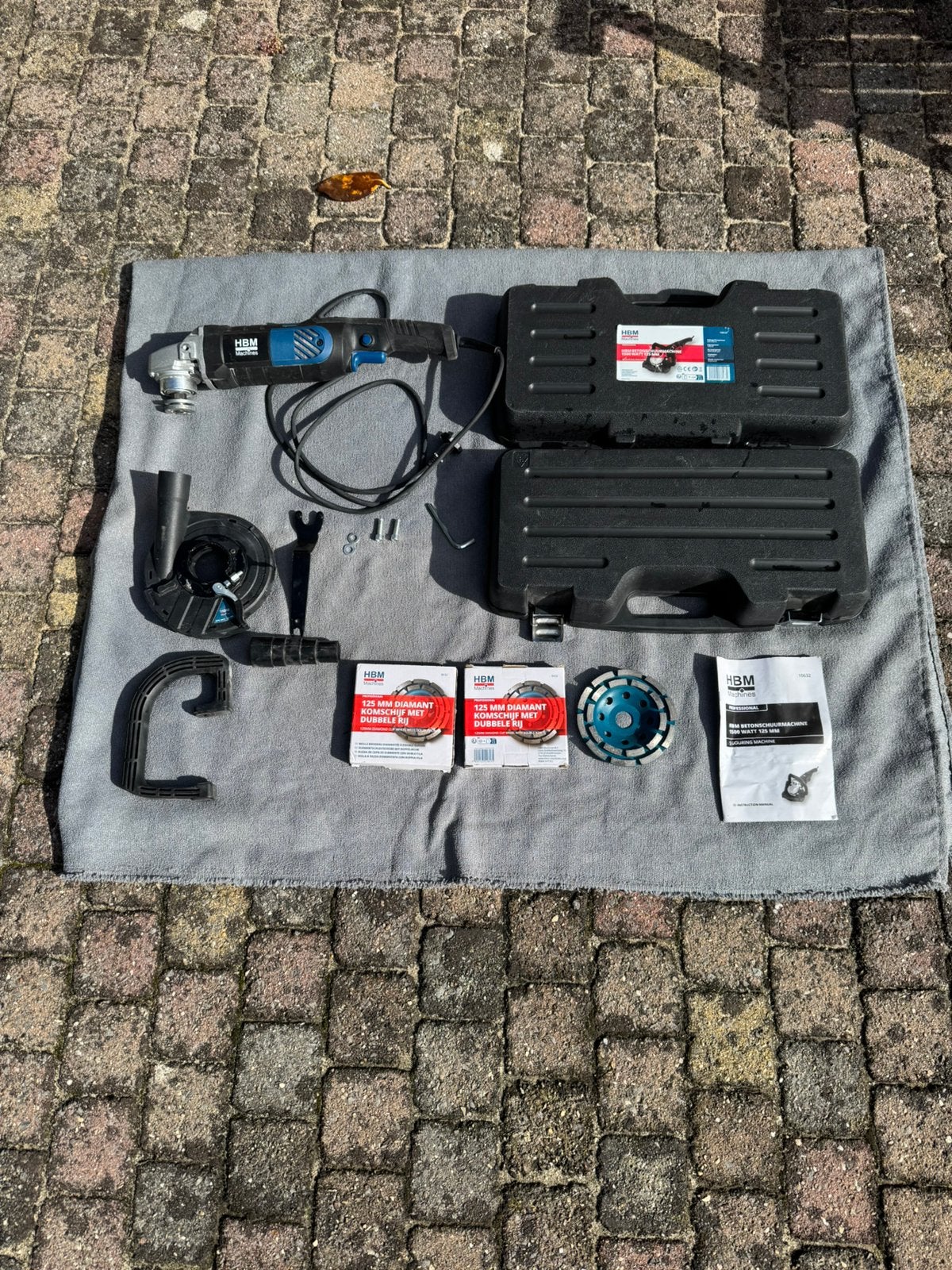 HBM Betonschuurmachine 1500W – 125mm, Ophalen, Zo goed als nieuw