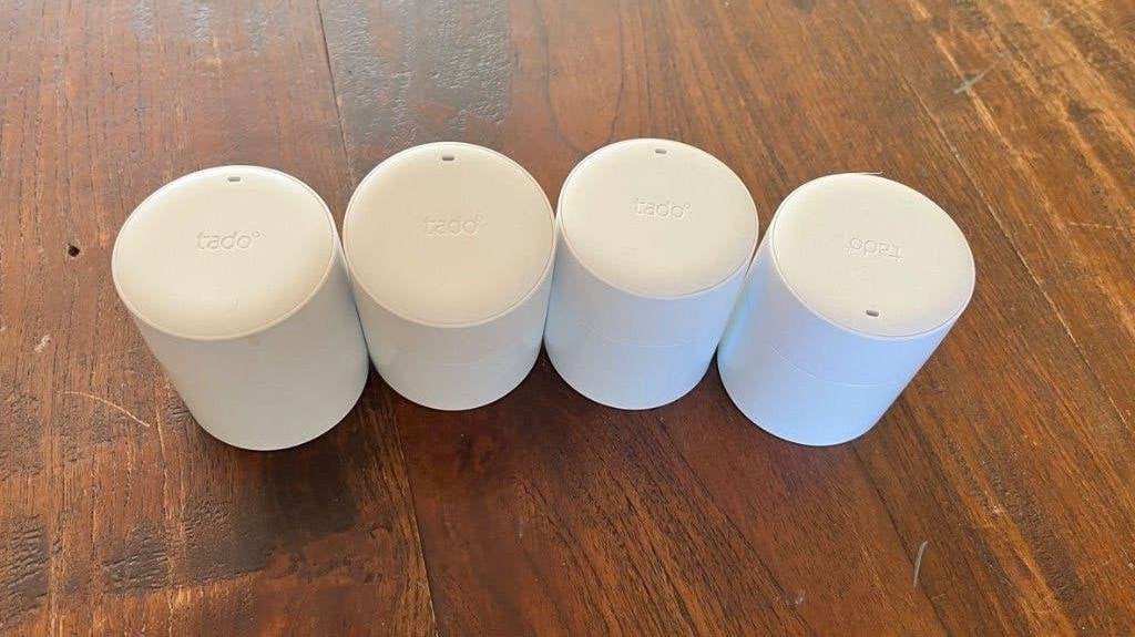 Tado set x4 radiatorknop v3, Doe-het-zelf en Verbouw, Thermostaten, Ophalen of Verzenden