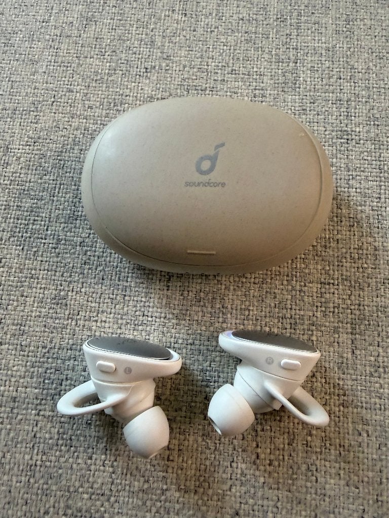 Soundcore Liberty 2 Pro Cream Wireless Earbuds, Gebruikt, Soundcore, Ophalen of Verzenden, In oorschelp (earbud)