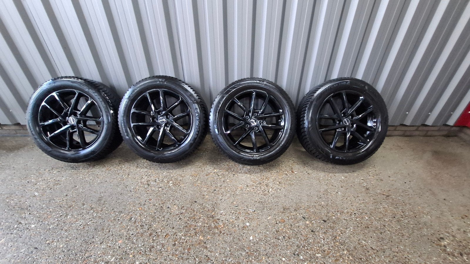 Borbet 17 inch velgen met Goodyear all season banden, Ophalen of Verzenden, Gebruikt