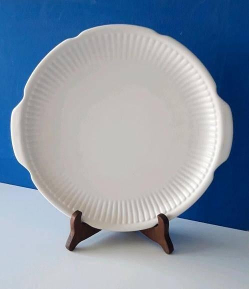 Taart gebaksschaal Flora Gouda/Pasteltint/no. 2000, Gebruikt, Ophalen of Verzenden, Schaal of Schalen, Overige stijlen
