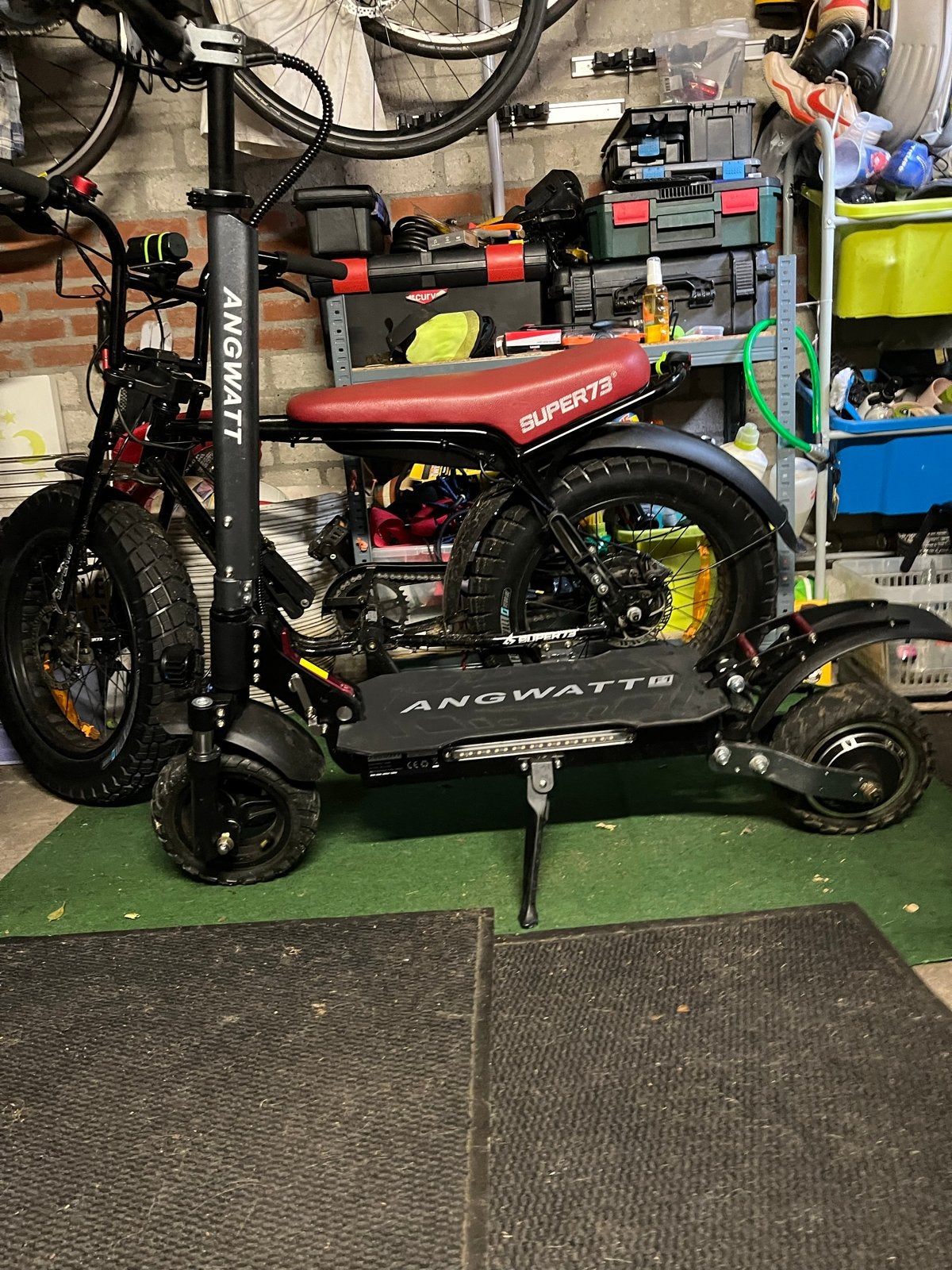 Angwatt F1 Elektrische Step - kopen of ruilen, Ophalen, Zo goed als nieuw, Elektrische step (E-scooter)