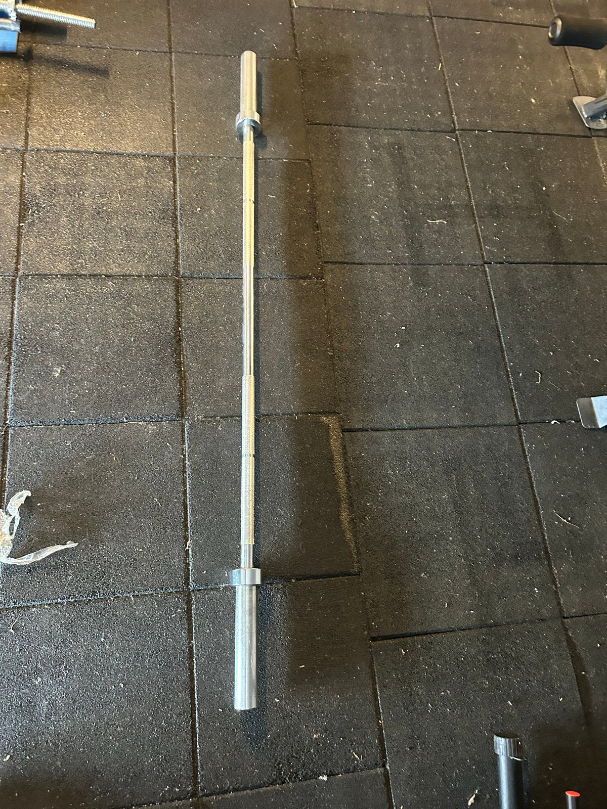Olympische halterstang 15kg, Sport en Fitness, Fitnessmaterialen, Ophalen of Verzenden, Zo goed als nieuw, Armen, Halterstangen