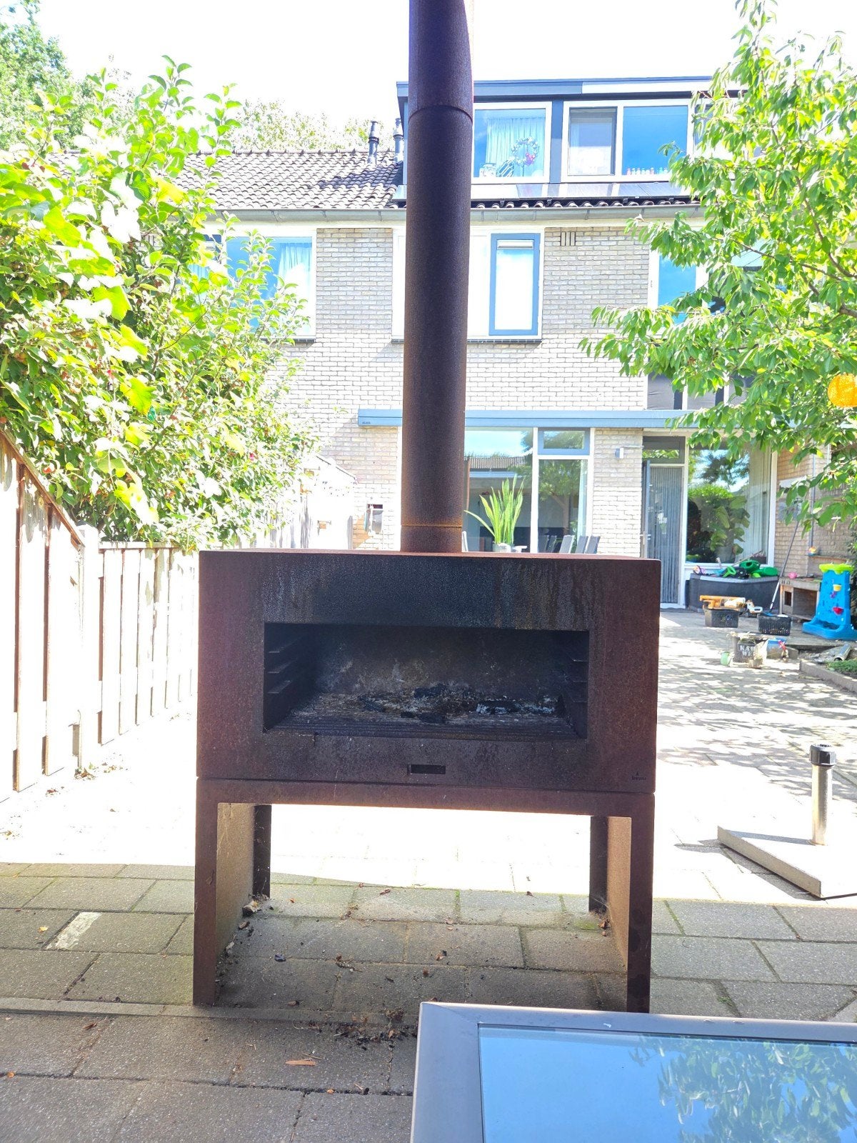 Robuuste Cortenstaal Vuurkorf/Buitenhaard met Pijp, Ophalen, Gebruikt, Vuurkorf