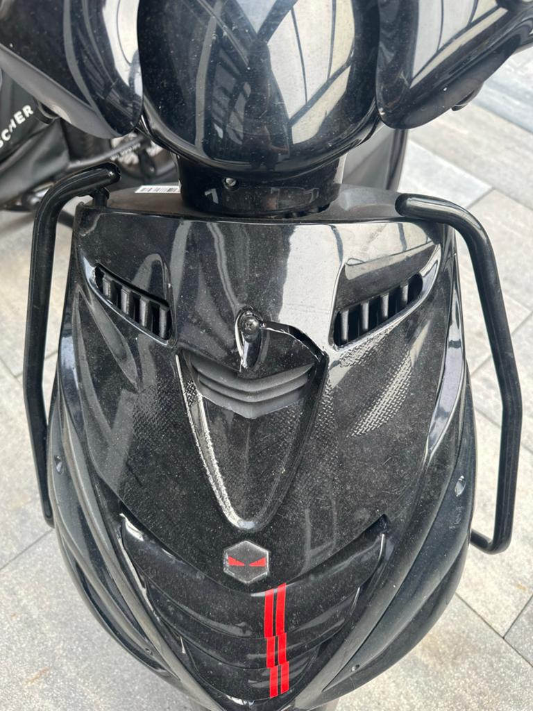 Zip 80cc, Fietsen en Brommers, Scooters | Piaggio, Ophalen, Zo goed als nieuw, Benzine, Zip