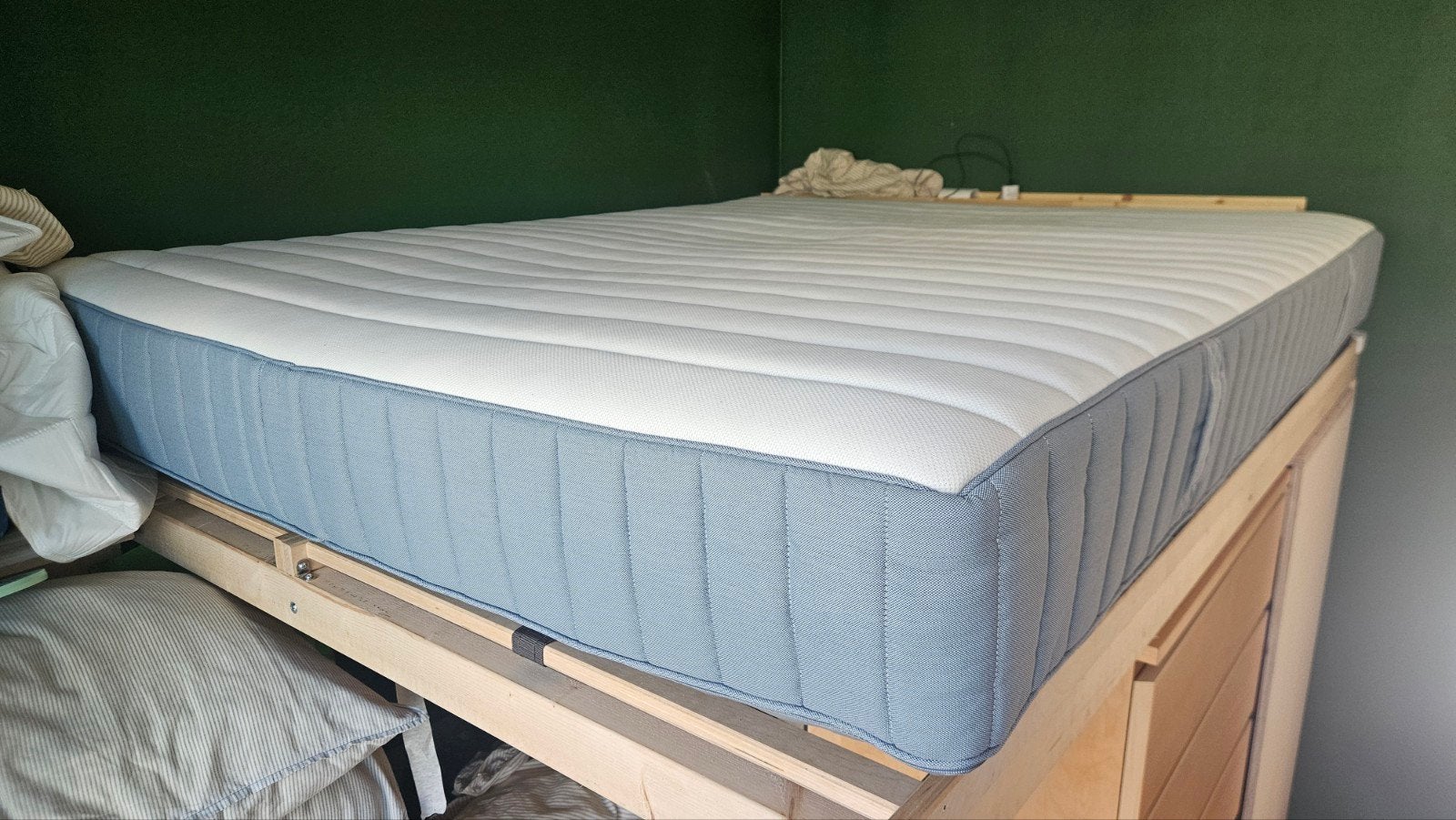IKEA Valevåg pocketvering matras 160x200 middelhard, Ophalen, Tweepersoons, Zo goed als nieuw, Matras