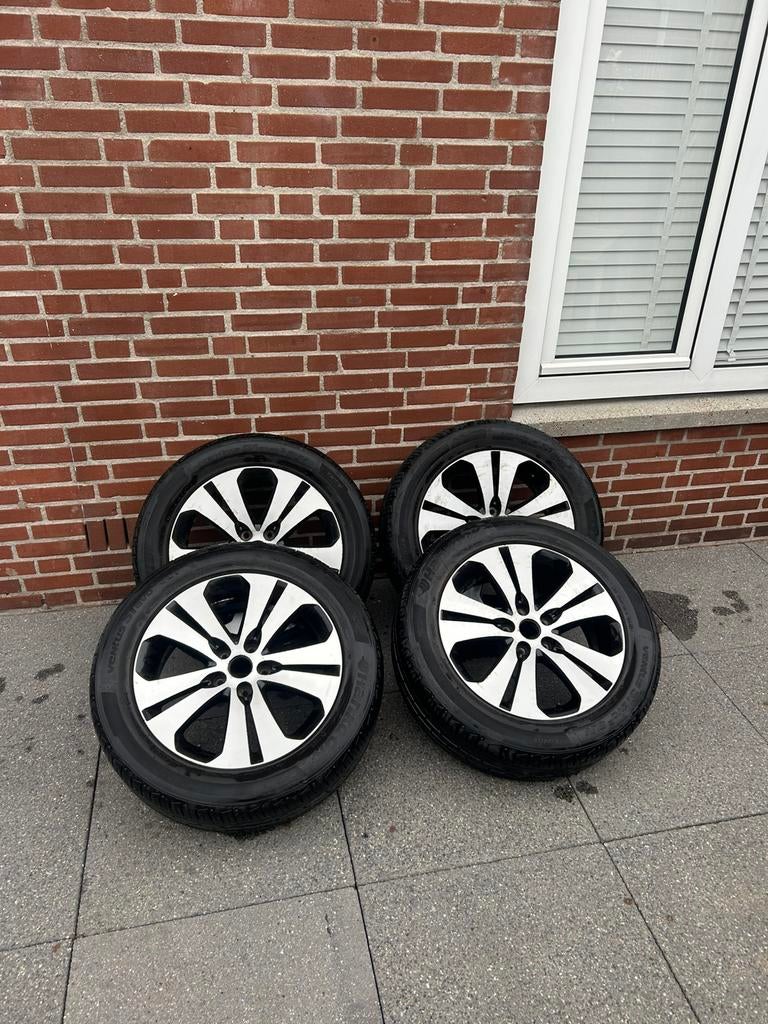 Velgenset + banden kia sportage 235/55/R18, Auto-onderdelen, Banden en Velgen, Ophalen, 18 inch, Gebruikt, Banden en Velgen