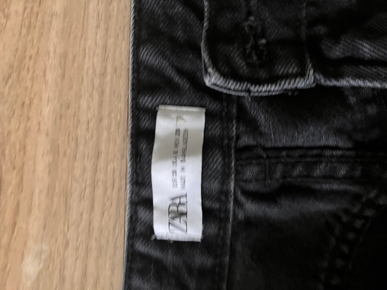 Zwarte Zara jeans met wijde pijpen en gerafelde zoom, Kleding | Dames, Ophalen of Verzenden, Zo goed als nieuw, Zwart, W30 - W32 (confectie 38/40)