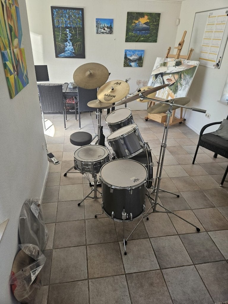 Vintage drumstel Beverley (Premier ) inclusief bekkens, Muziek en Instrumenten, Drumstellen en Slagwerk, Ophalen, Gebruikt, Premier